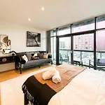 Lovely 2 Bed Duplex Apartment With Hydro Views
